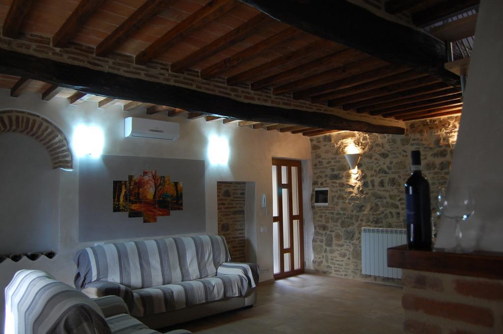 Hotel Emily House Montecerboli Exterior foto